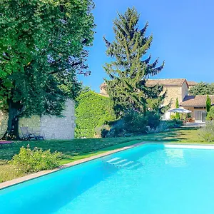 Gasthof L'envolee Sauvage, Livers-Cazelles